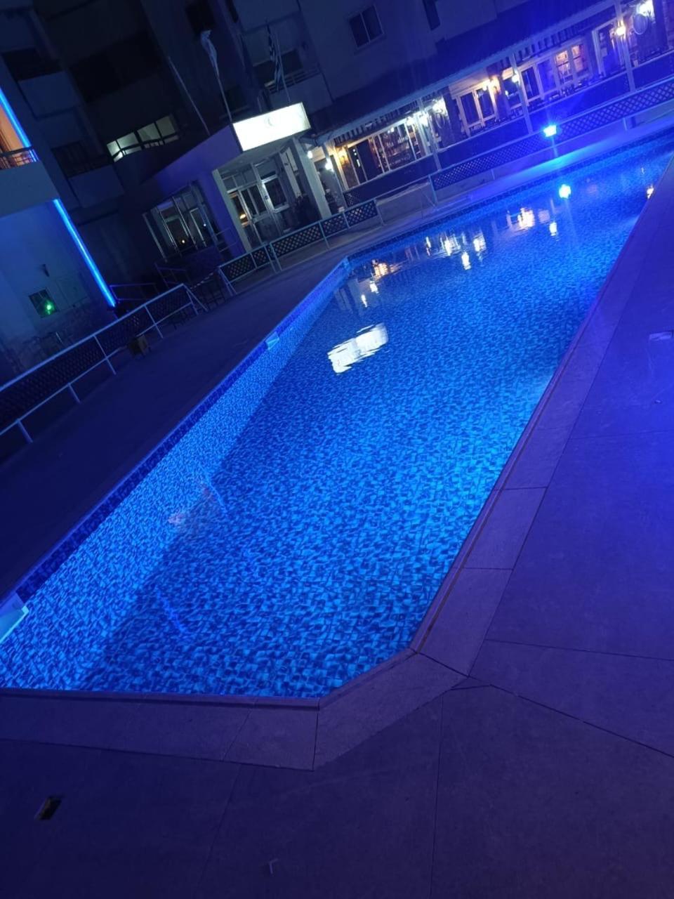 Boronia Hotel Apartments Larnaca Eksteriør billede