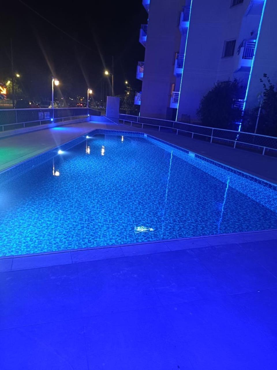 Boronia Hotel Apartments Larnaca Eksteriør billede
